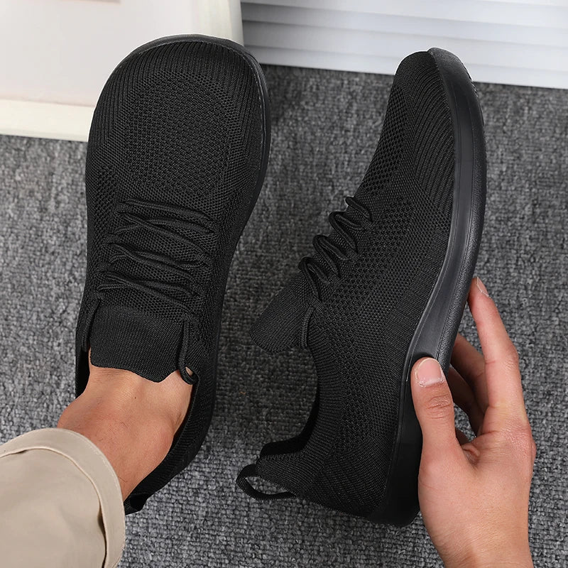 DQTBE Wide Barefoot Shoes for Men and Women Breathable Mesh
