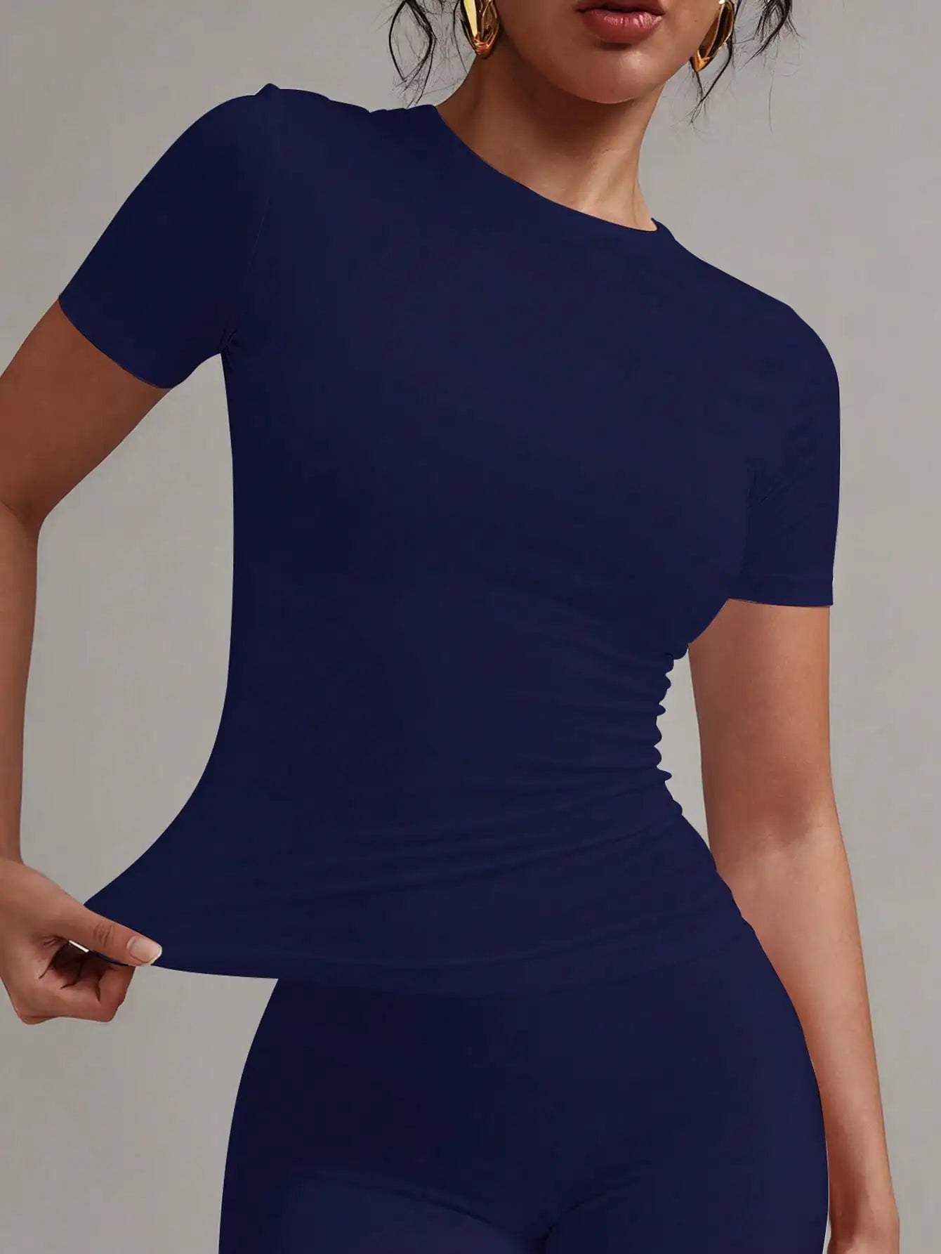Women's Round Neck Short Sleeve Fitted T Shirt Polyester Elastane
