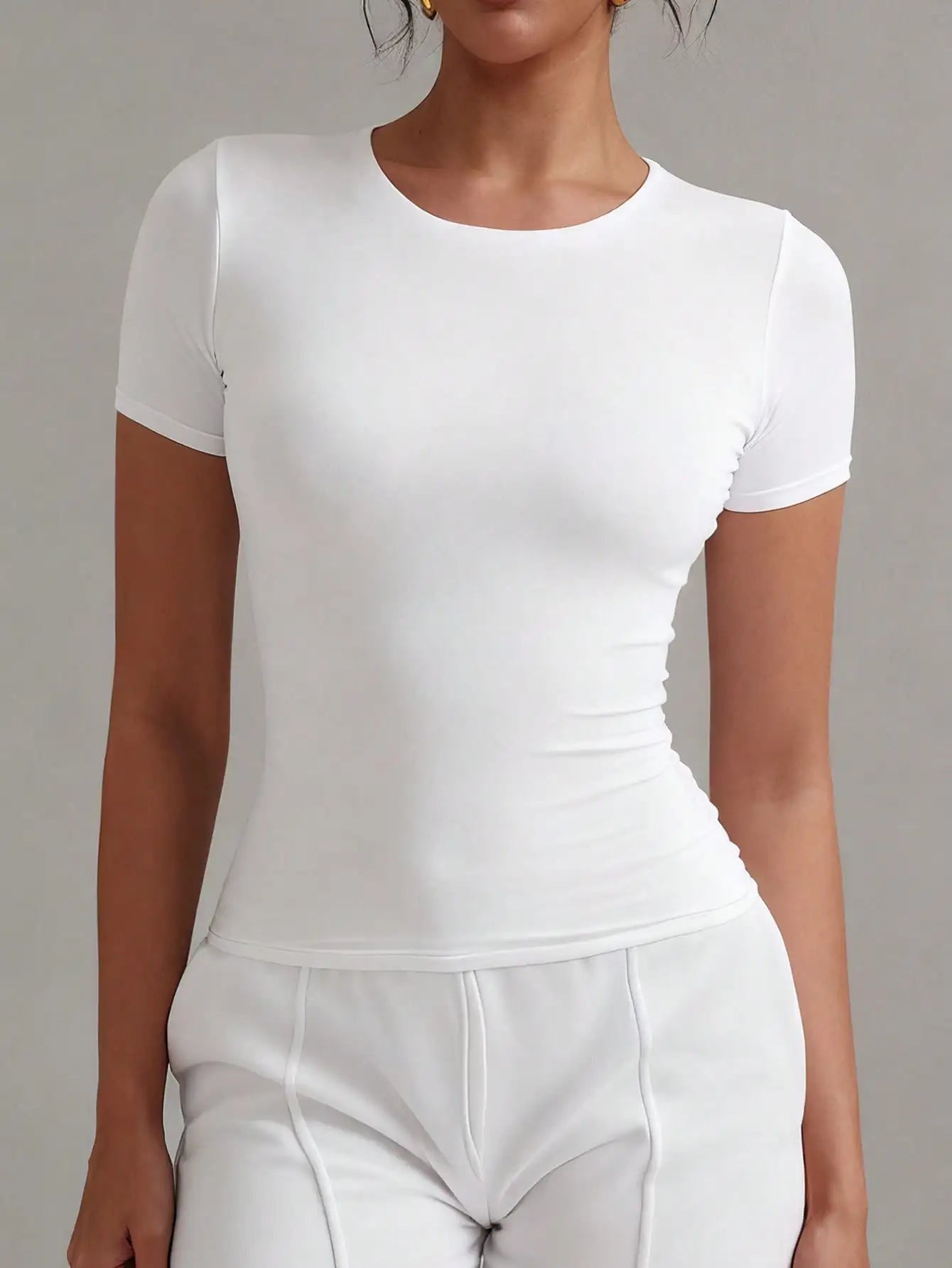 Women's Round Neck Short Sleeve Fitted T Shirt Polyester Elastane